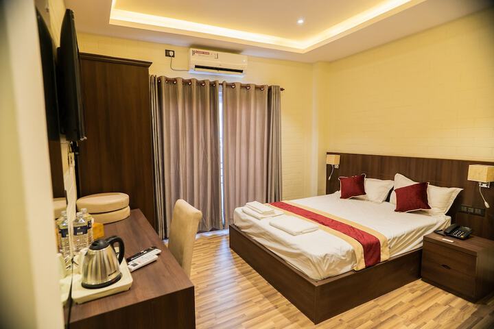 Room 5 of 42