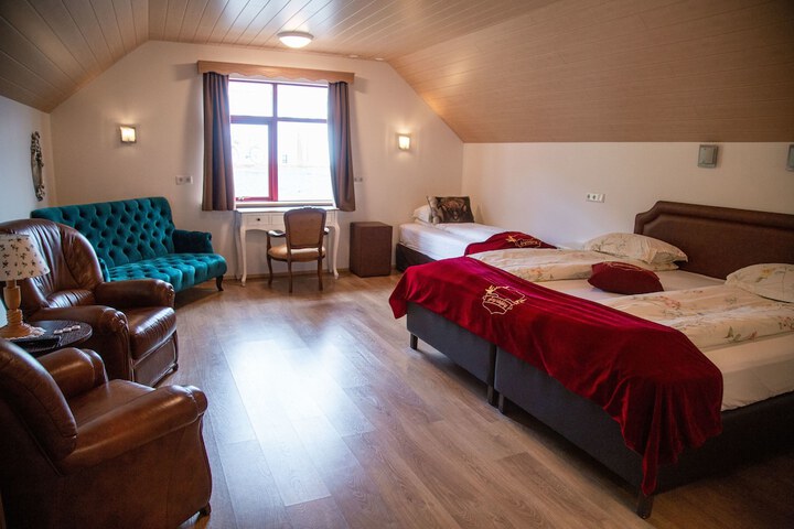 Room 15 of 35