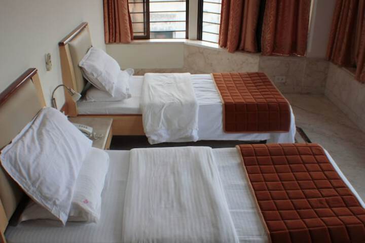 Room 37 of 57