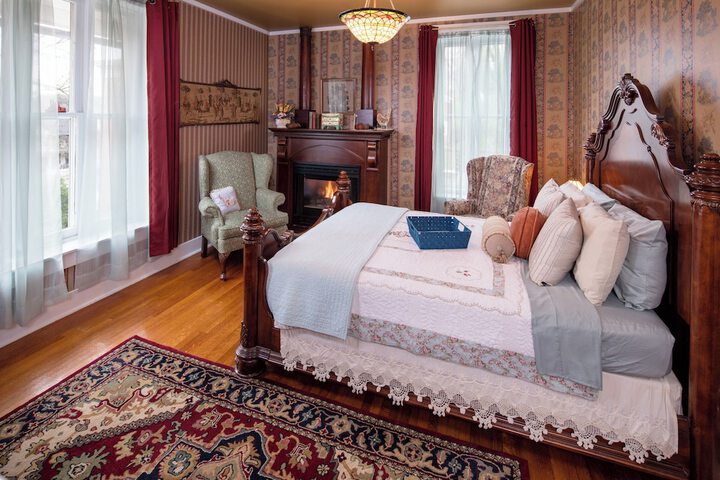 Room 6 of 24