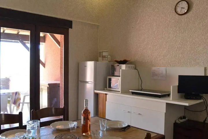 Room 2 of 12