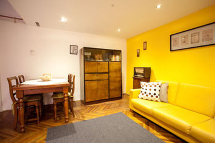 Room 17 of 25