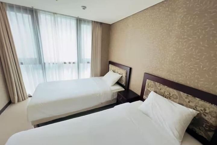 Room 29 of 86