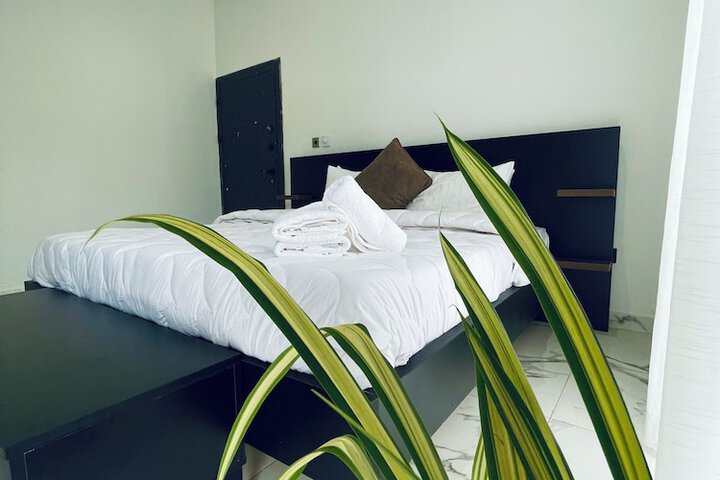 Room 62 of 166