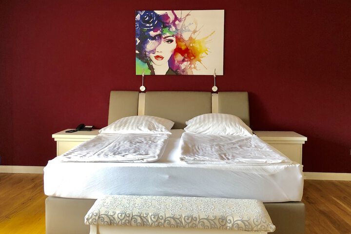 Room 10 of 49