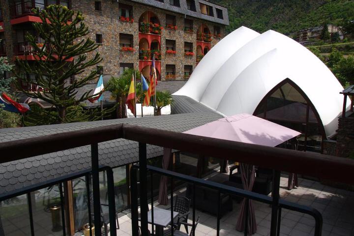 Photo 6