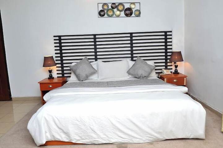 Room 14 of 49
