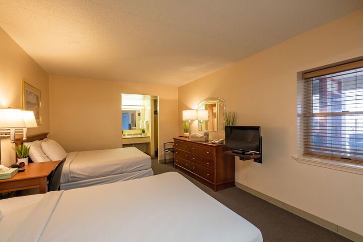 Room 6 of 27