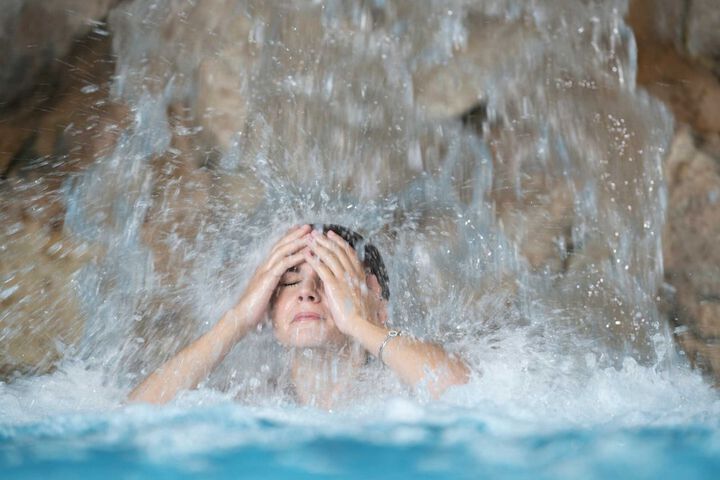Pools & Facilities
