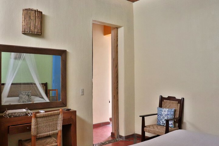 Room 12 of 80