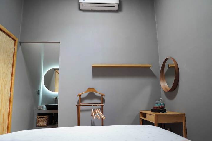 Room 31 of 67