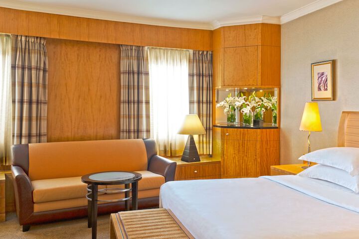 Room 11 of 140