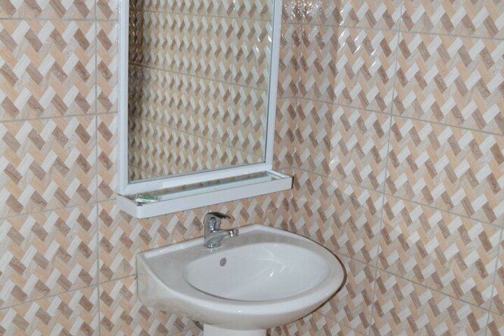 Room 21 of 35