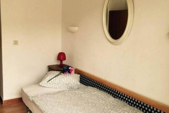 Room 2 of 51