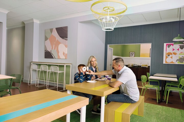 Breakfast area