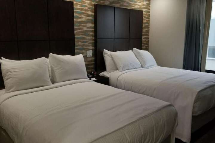 Room 12 of 35