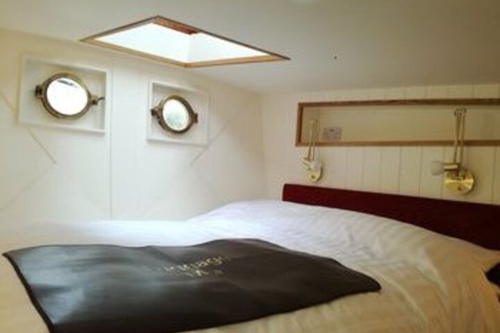 Room 26 of 37