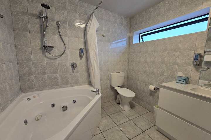 Room 47 of 53