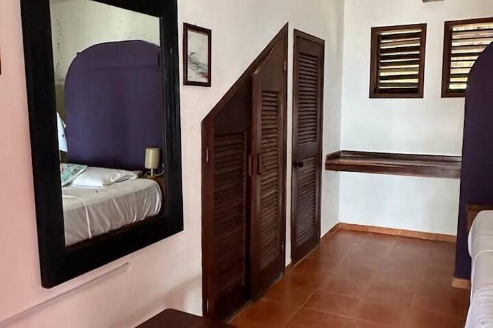 Room 19 of 33