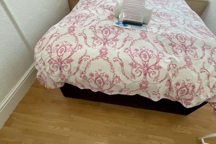 Room 75 of 131