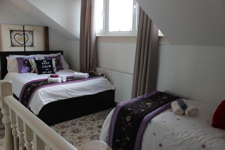 Room 13 of 31