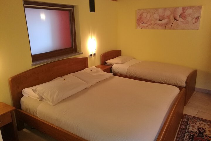Room 26 of 98