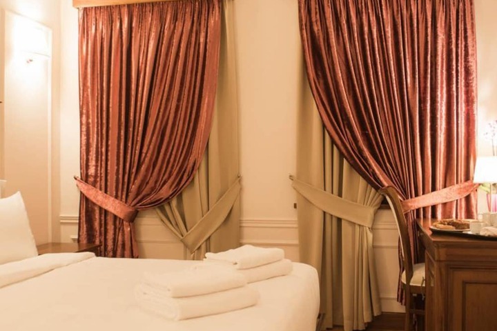 Room 20 of 35