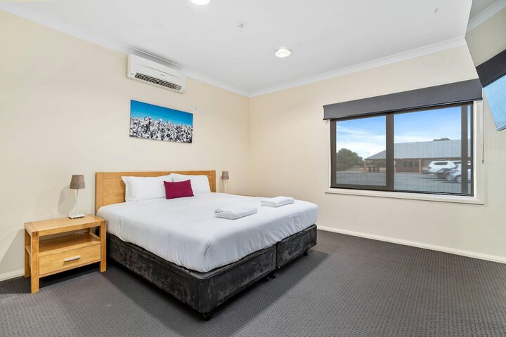 Room 31 of 60