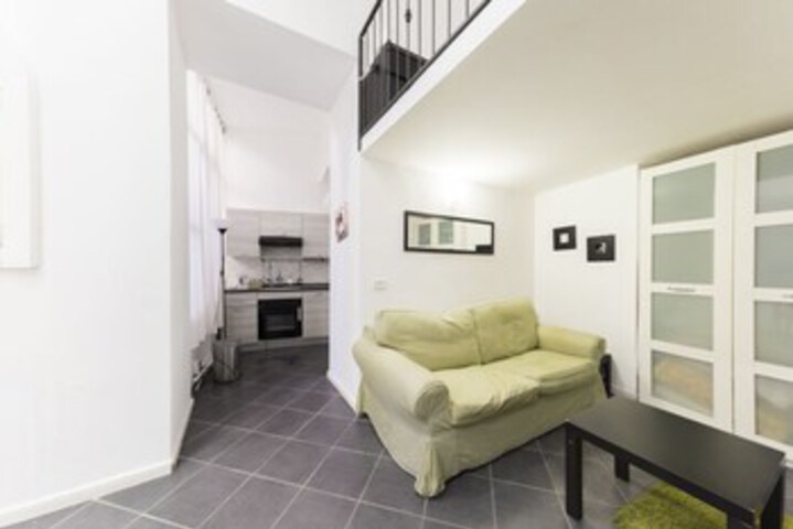 Room 8 of 22