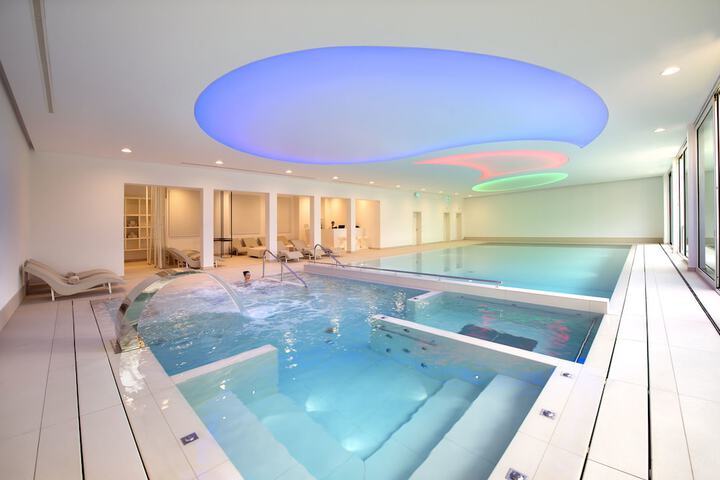 Pool 38 of 132