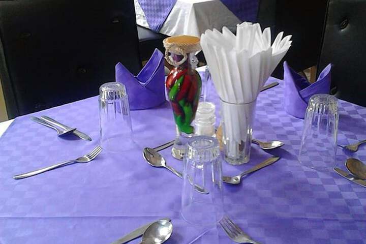 Dining 20 of 32