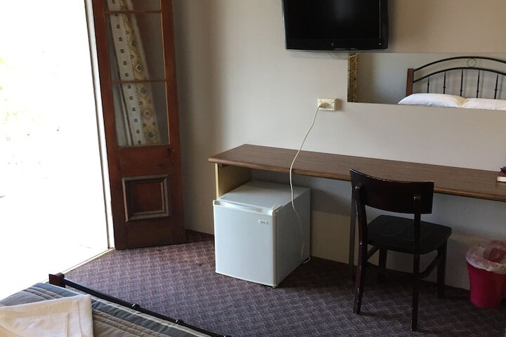 Room 6 of 36