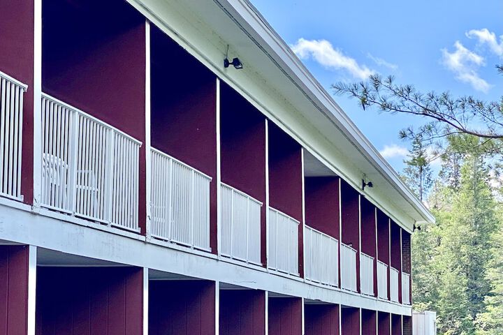 Hotel 24 of 49