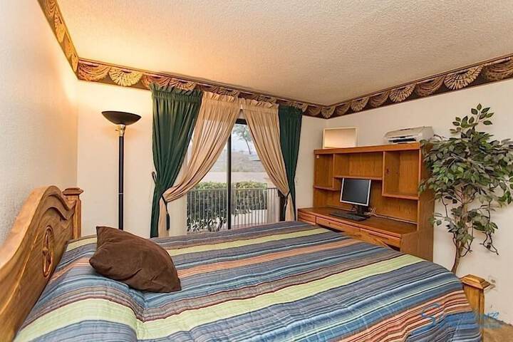 Room 4 of 19