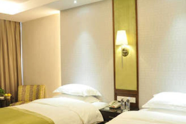 Room 16 of 73