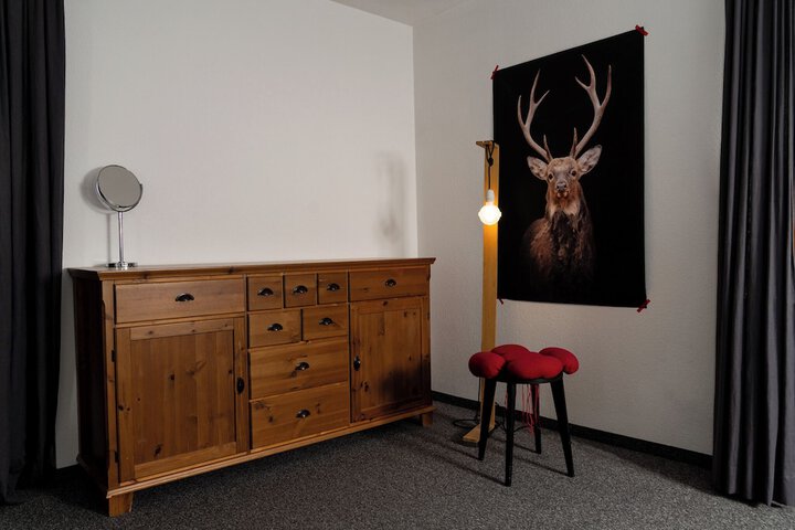 Room 178 of 395