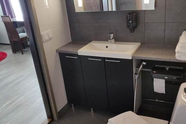 Room 20 of 38