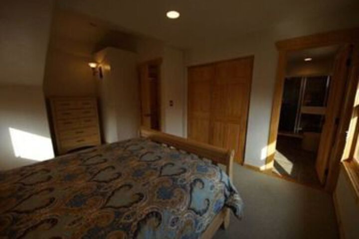 Room 31 of 65