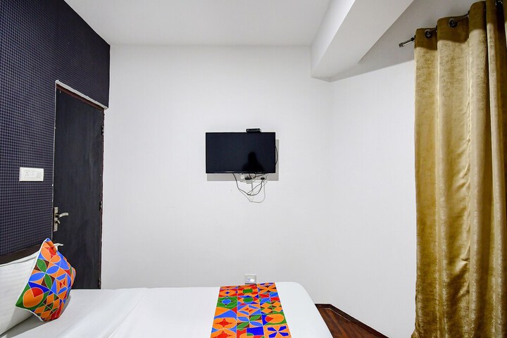 Room 25 of 42
