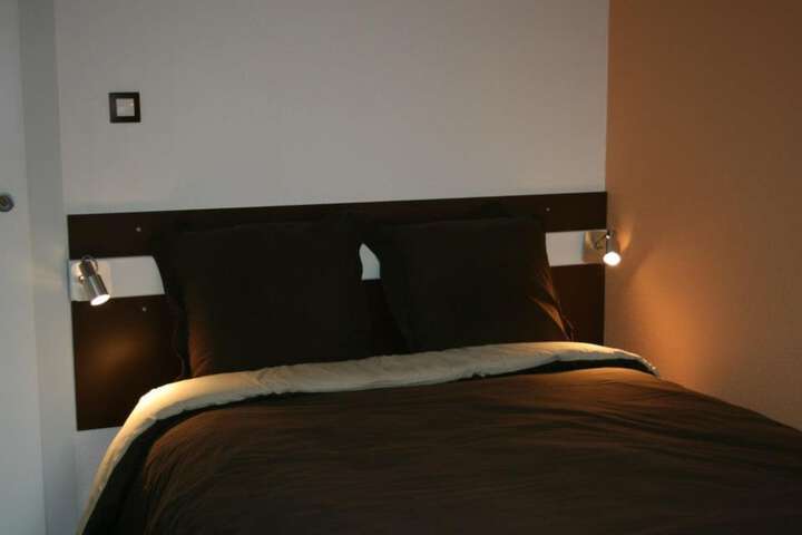 Room 13 of 54