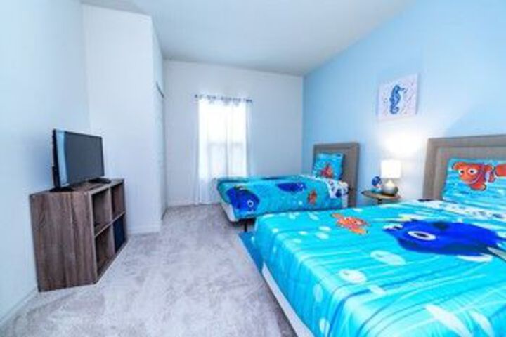 Room 8 of 26