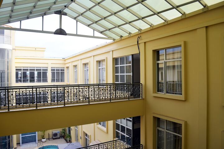 Hotel Exterior 61 of 66