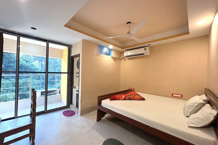 Room 20 of 37