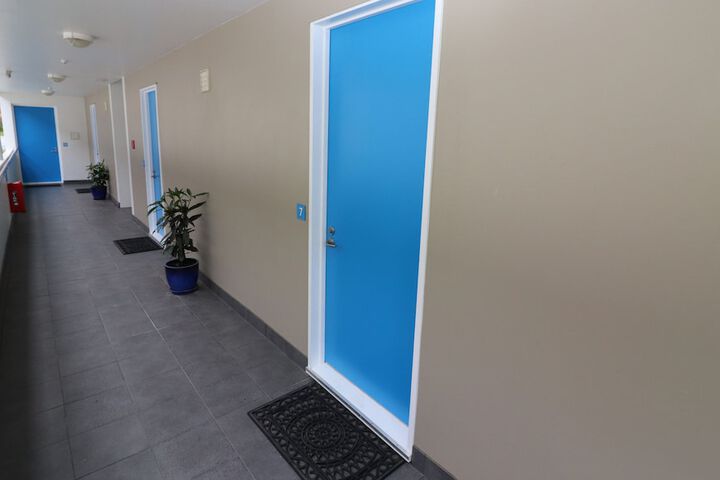 Room 2 of 90