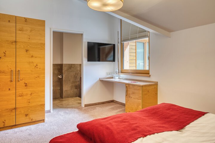 Room 25 of 131