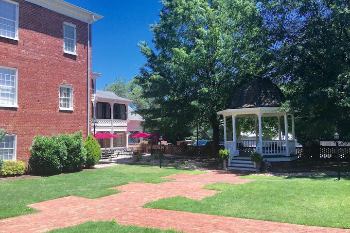 Property Grounds 44 of 52