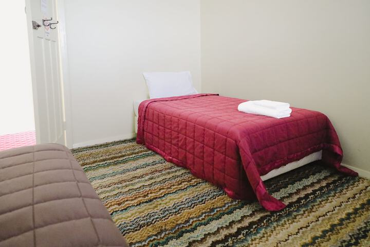Room 11 of 37