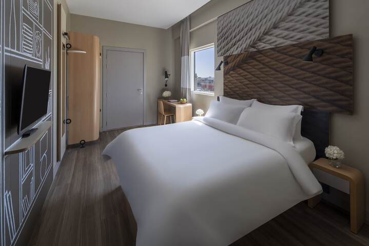 Room 21 of 112