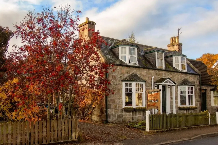 Moorfield House