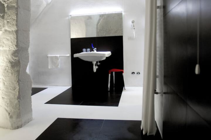 Room 40 of 52